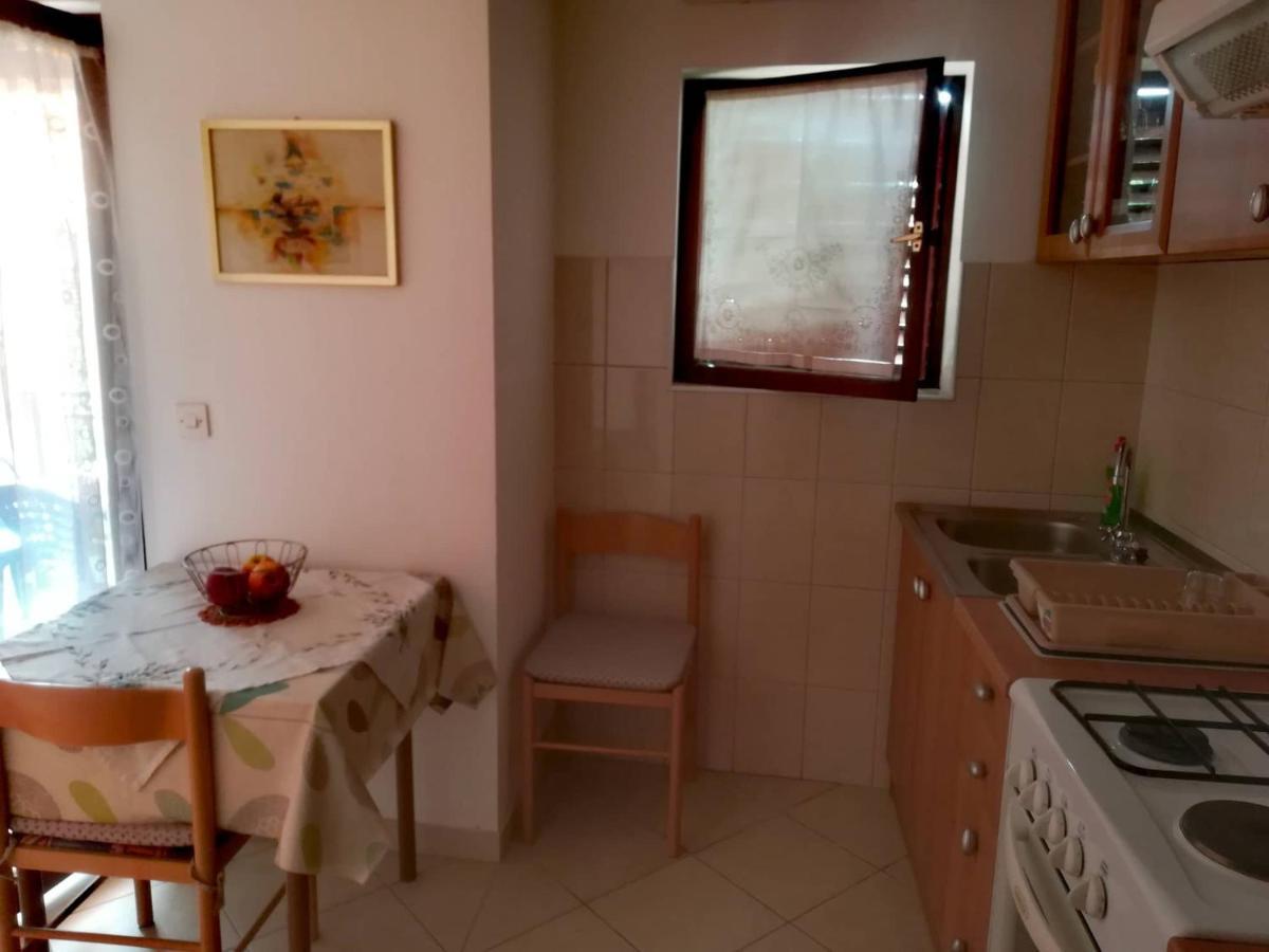 Apartments Martinac Sukošan Eksteriør bilde